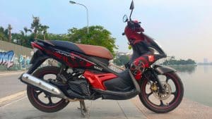Vietnam Motorcycle Rentals: Yamaha Nouvo motorbike rental