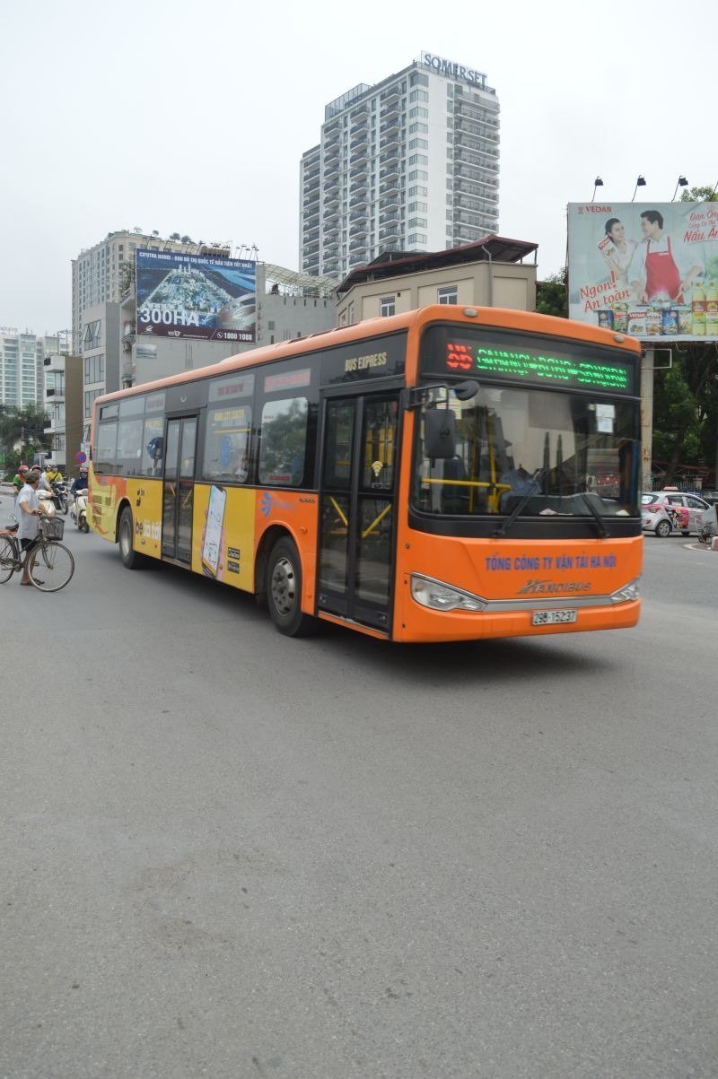 the airport bus in traffic in Hanoi