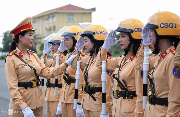 female police in vietnam