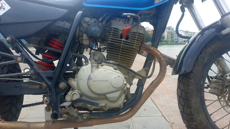 Honda FTR 230 - engine