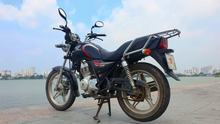 Vietnam Motorcycle Rentals: Honda Master 125 - back left angle