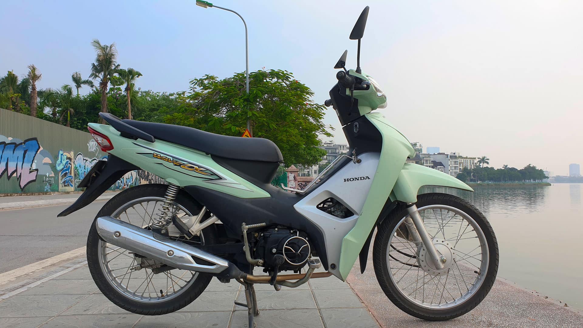 Honda Wave Alpha - Tourist Motorbike Rental | Rentabike Vietnam