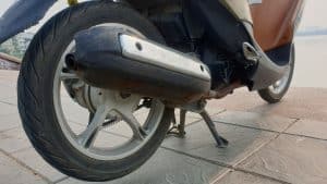 Vietnam Motorcycle Rentals: Yamaha Ultimo - exhaust