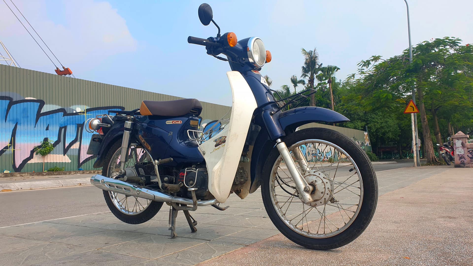 Vietnam Motorcycle Rentals: Honda Cub - front right angle