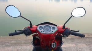 Vietnam Motorcycle Rentals: Yamaha Nouvo - driver view