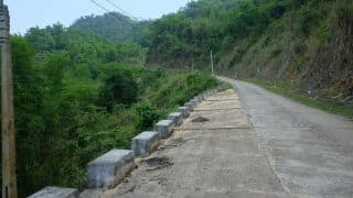 Lakeside Road detour to Mai Chau
