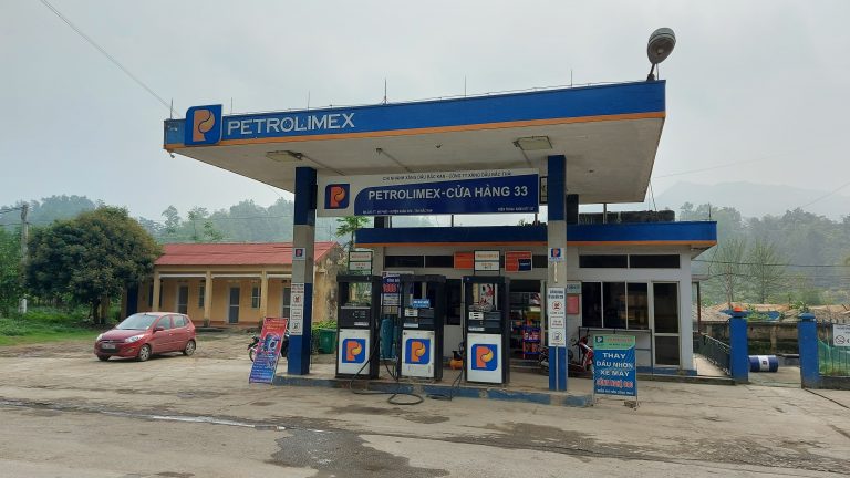 a petrol station in na phuc cao bang