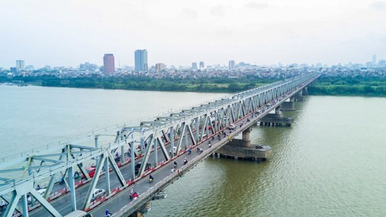Chuong Duong Bridge
