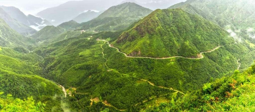 O Quy Ho Pass near Sapa and Lai Chau