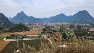 the view in bac son