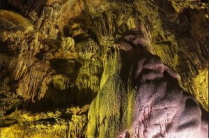 Nguom Ngao Cave, Ban Gioc, Cao Bang