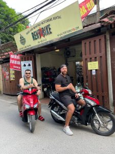 two Rentabike customers on Honda scooters