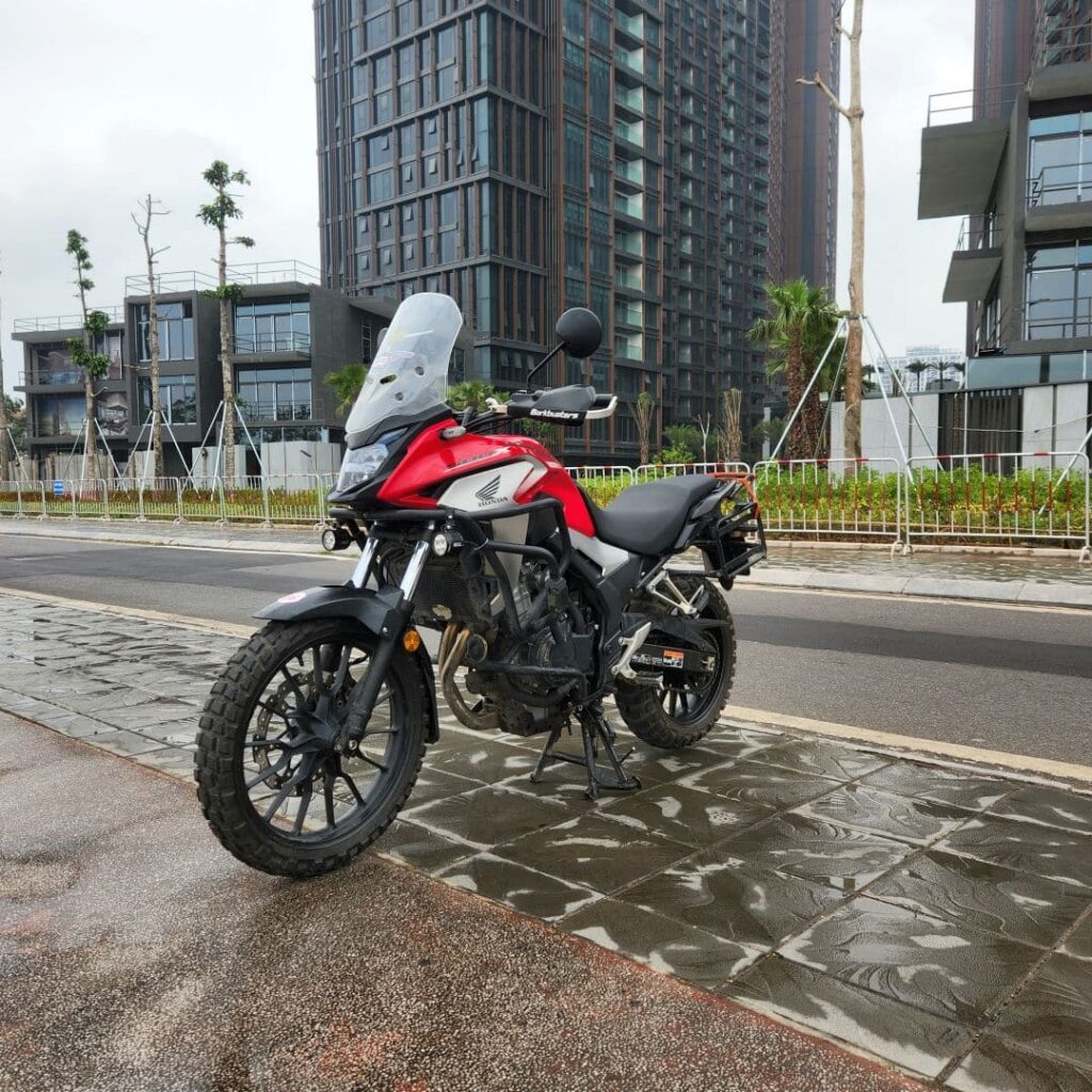 Honda CB500X in Hanoi
