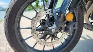 Rentabike Vietnam Honda CB500x Front Disc brake