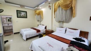 a hotel room on the Cao Bang Loop