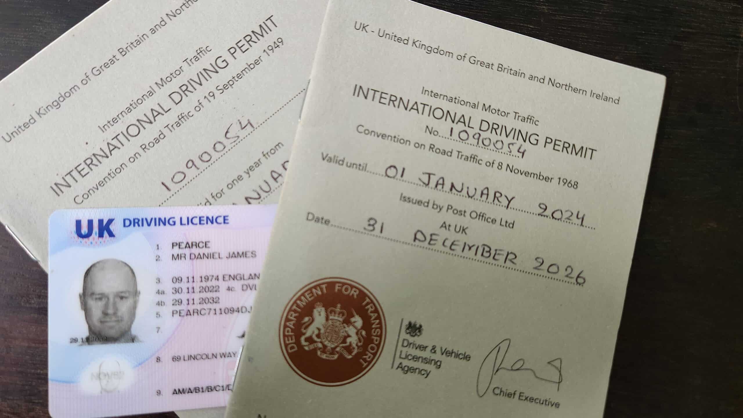 examples of UK license and valid 1949 and 1968 IDP