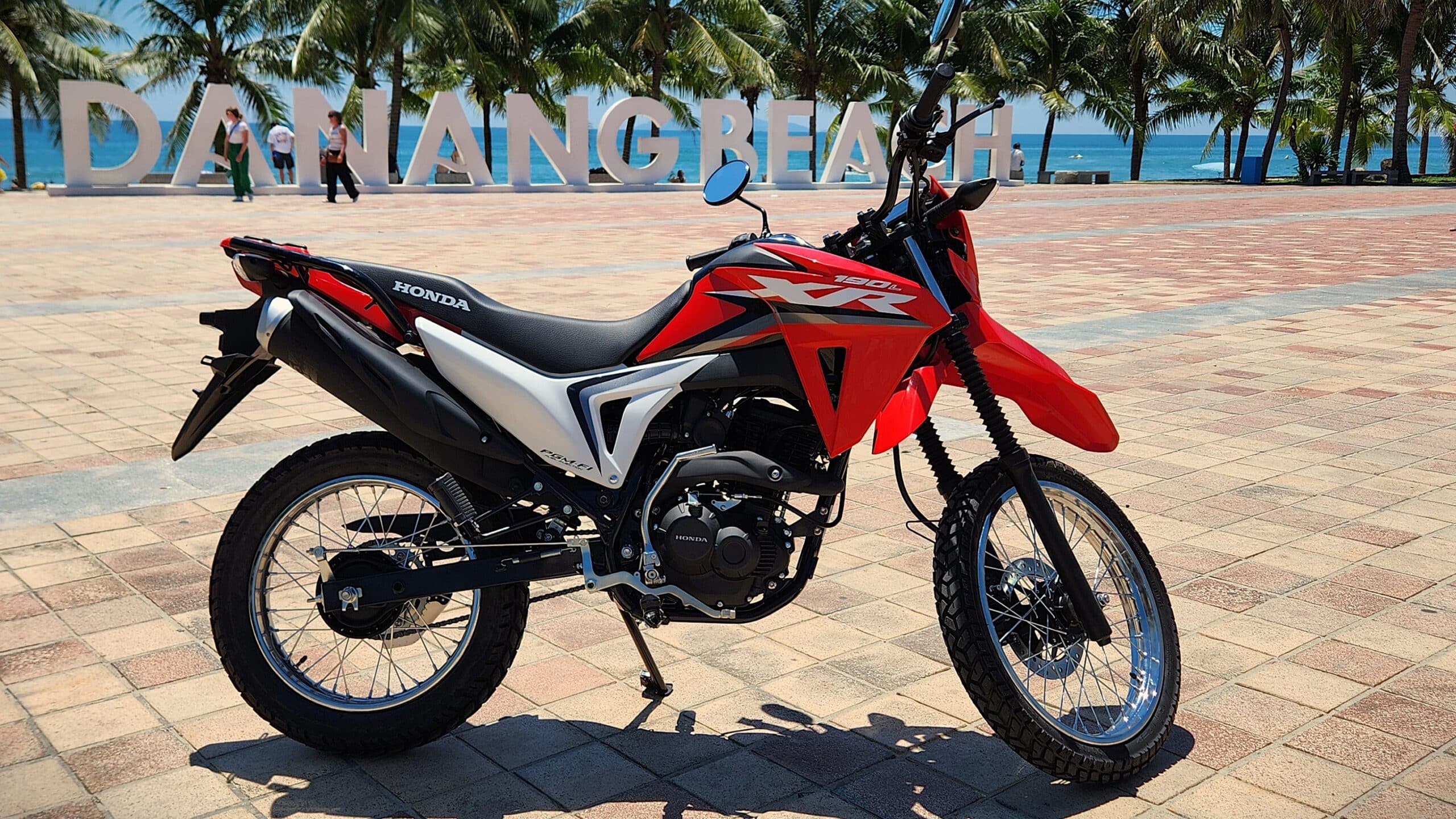 Honda XR190L Rentabike Vietnam on Danang Beach