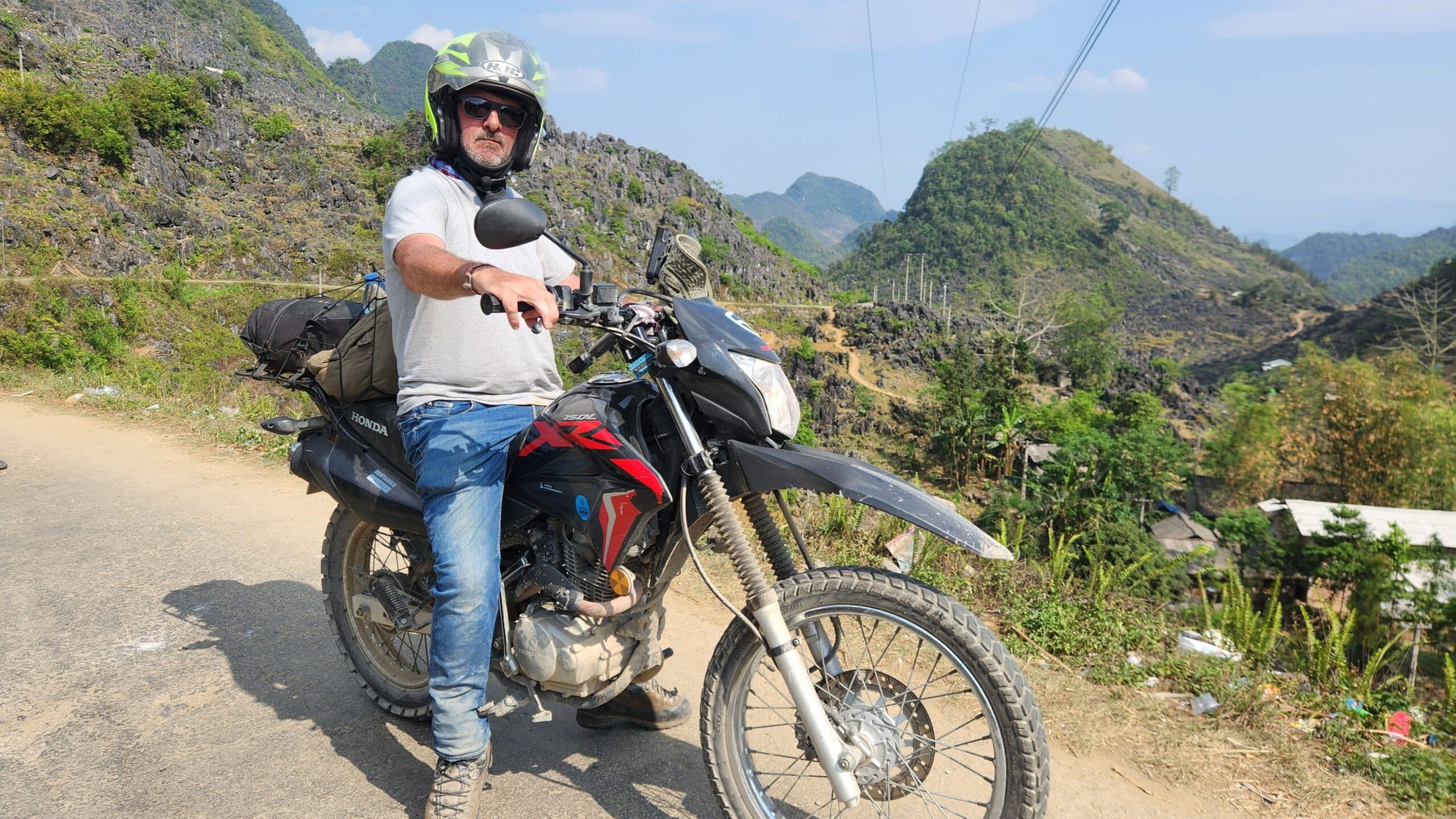 Potter in Ha Giang on the XR150