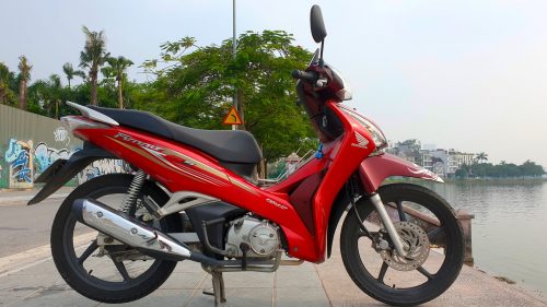 Vietnam Motorcycle Rentals: Honda Future motorbike rental