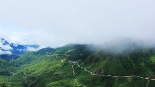 the O Quy Ho mountain pass near Sapa