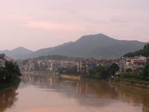 a likable town - Cao Bang City at dusk